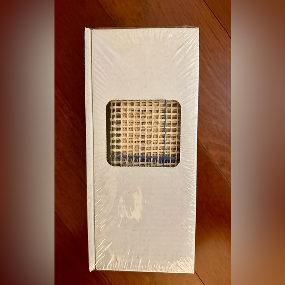 WonderArt Touchdown Latch Hook Kit. Beginner to intermediate. 12”x12” NIP Sealed - Picture 2 of 5